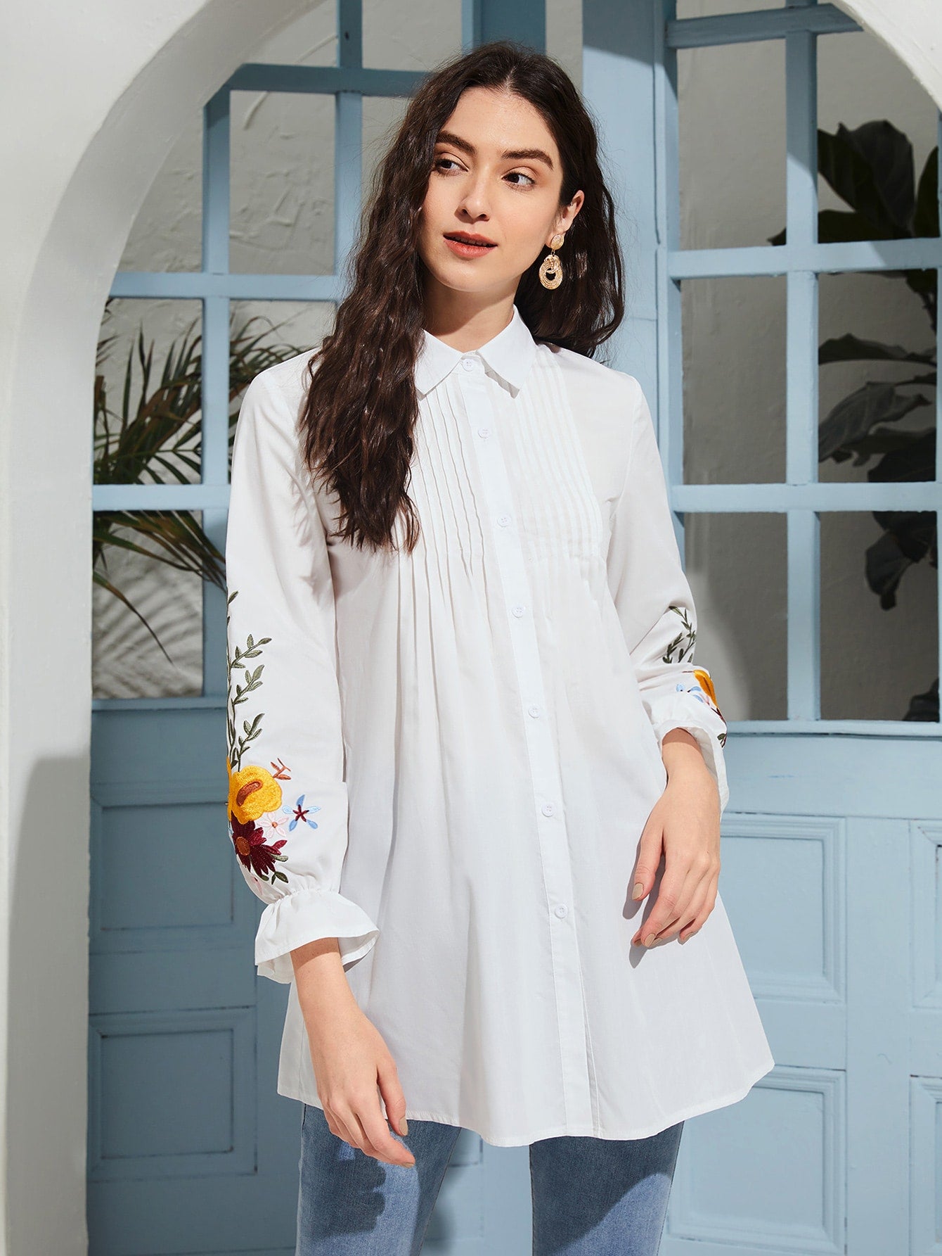 Floral Embroidery Flounce Sleeve Longline Blouse