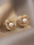 J08_Faux Pearl Flower Decor Stud Earrings